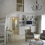Les Manoirs De Tourgeville 4*