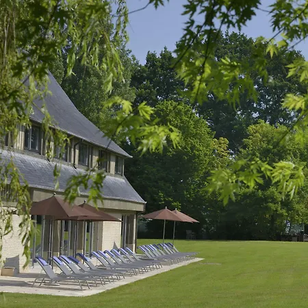 Les Manoirs De Tourgeville Отель