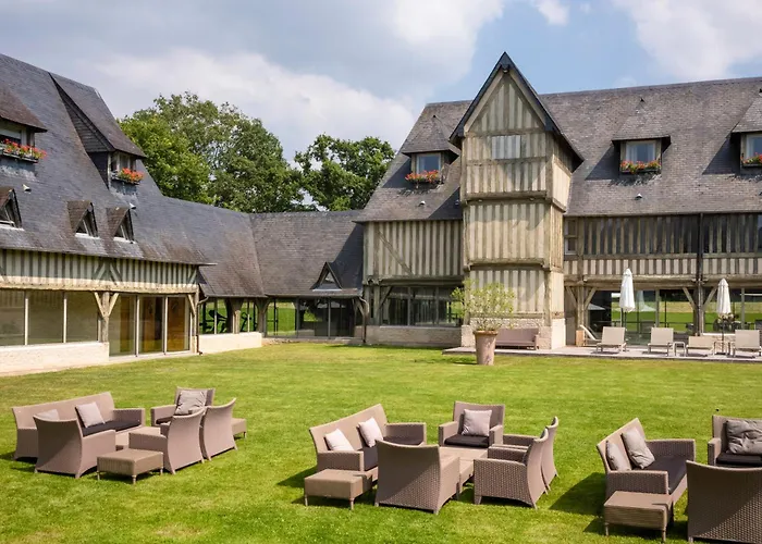 Les Manoirs De Tourgeville Отель 4*