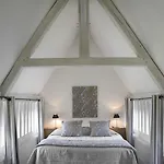 Les Manoirs De Tourgeville Отель 4*