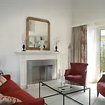 Les Manoirs De Tourgeville Довиль