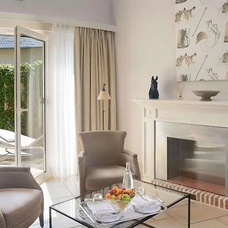 Les Manoirs De Tourgeville Hotel 4*