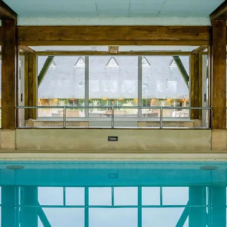 Les Manoirs De Tourgeville 4*