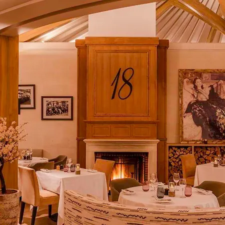 Les Manoirs De Tourgeville Hotel 4*