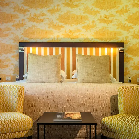 Hotel Les Manoirs De Tourgeville 4*