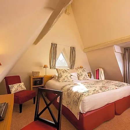Les Manoirs De Tourgeville 4*