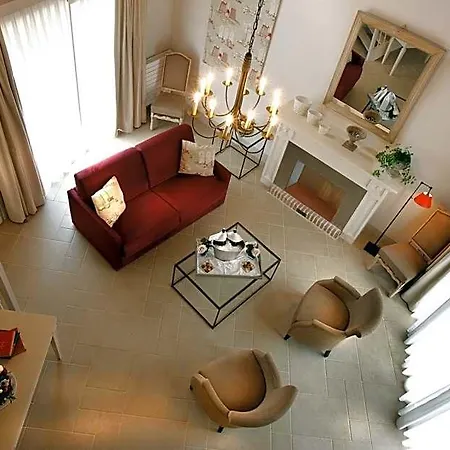 Les Manoirs De Tourgeville Hotell 4*