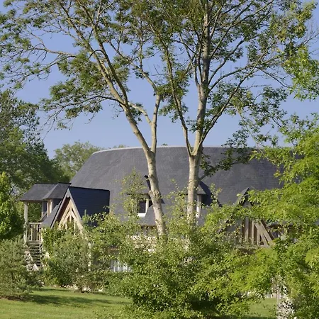 Les Manoirs De Tourgeville מלון