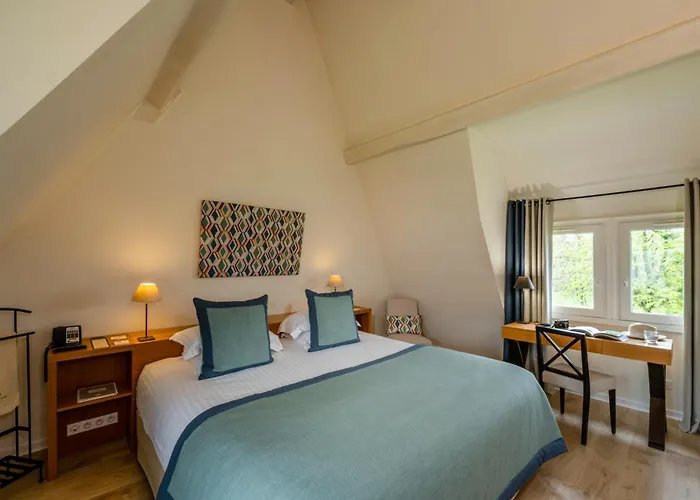 Les Manoirs De Tourgéville Hotel 4*