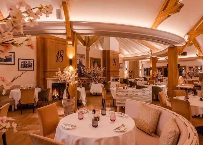 Hotel Les Manoirs De Tourgeville 4*