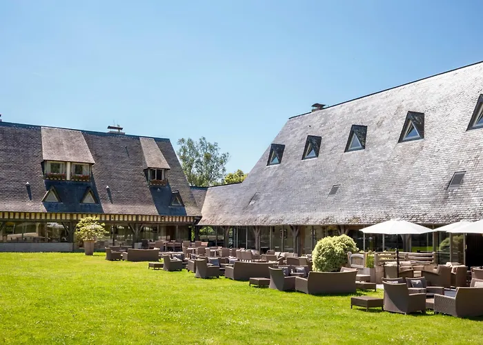 Les Manoirs De Tourgeville Отель