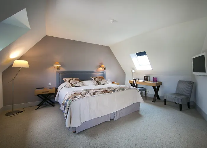 Les Manoirs De Tourgeville Отель