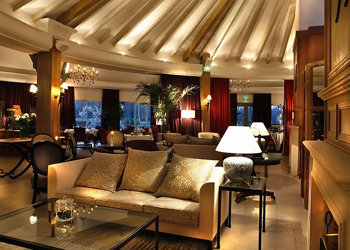 Les Manoirs De Tourgeville 4*