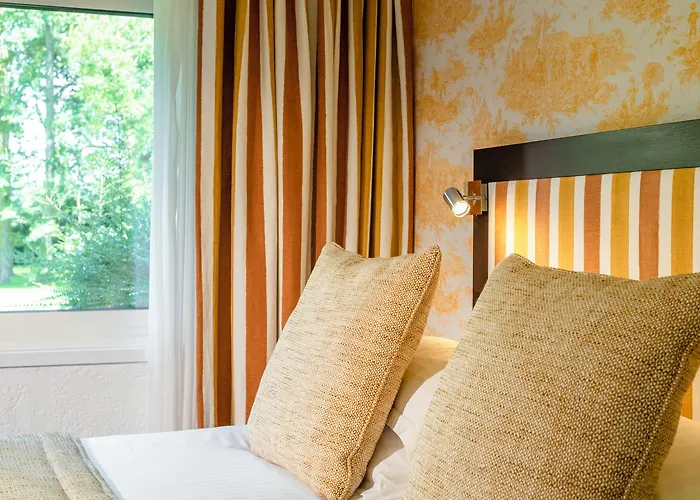 Les Manoirs De Tourgéville Hotel 4*